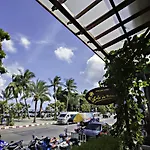 Twin Palms Resort Pattaya, SHA Plus Certified