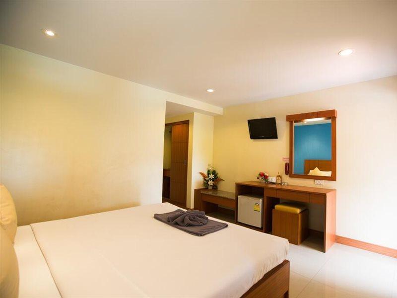 Hotel Twin Palms Pattaya, Sha Certified Pattaya