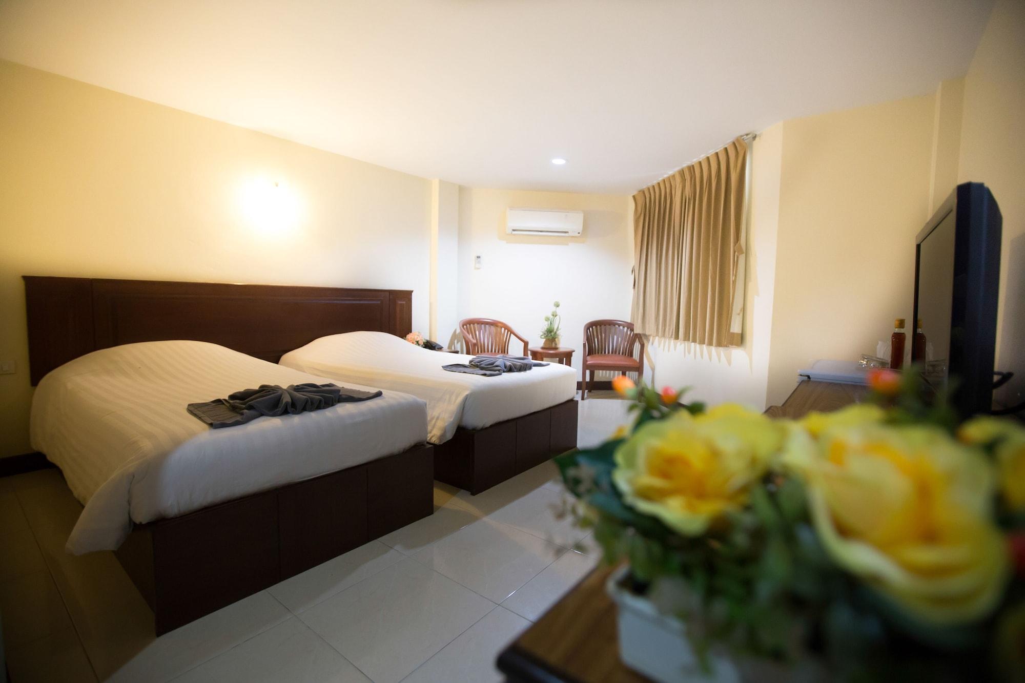 Twin Palms Pattaya, Sha Certified Hotel