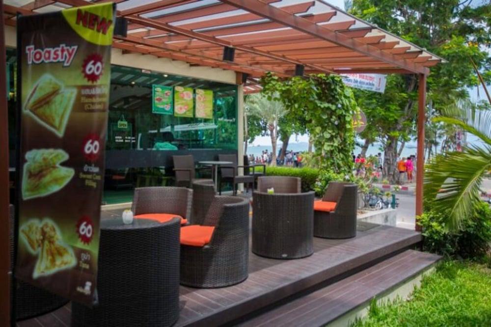 Twin Palms Pattaya, Sha Certified 3* Pattaya
