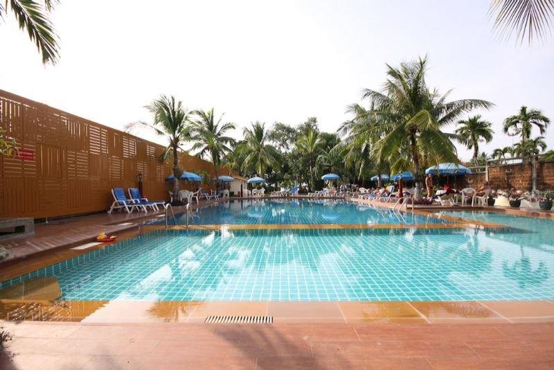 Hotel Twin Palms Pattaya, Sha Certified