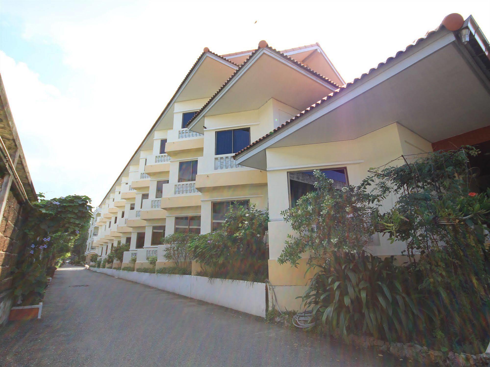 Twin Palms Pattaya, Sha Certified Hotel Pattaya