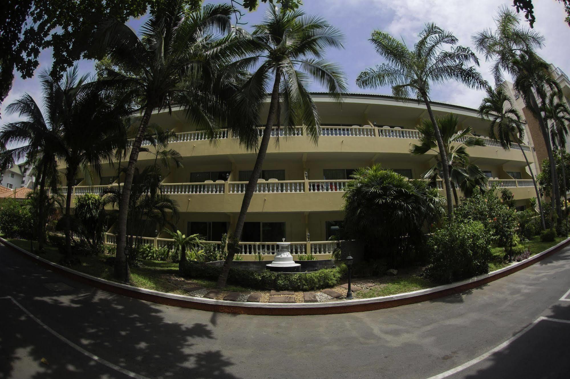 Twin Palms Pattaya, Sha Certified Hotel 3*